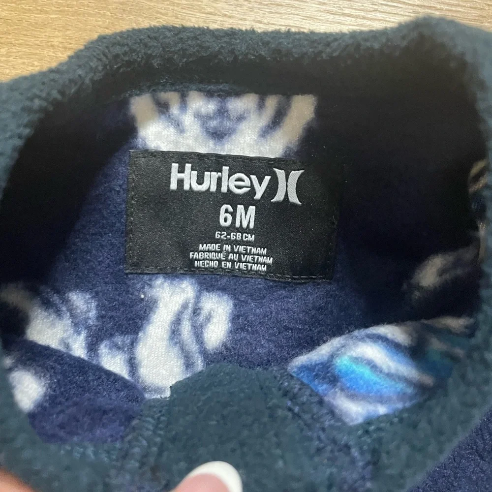 Bandle 4 Footed sleeper 2 Carter’s Pajamas 6-9months 2 Footed sleeper 6M Hurley